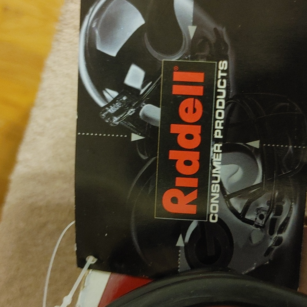 🏈 Riddell Mini Football Helmet - Picture 3 of 8
